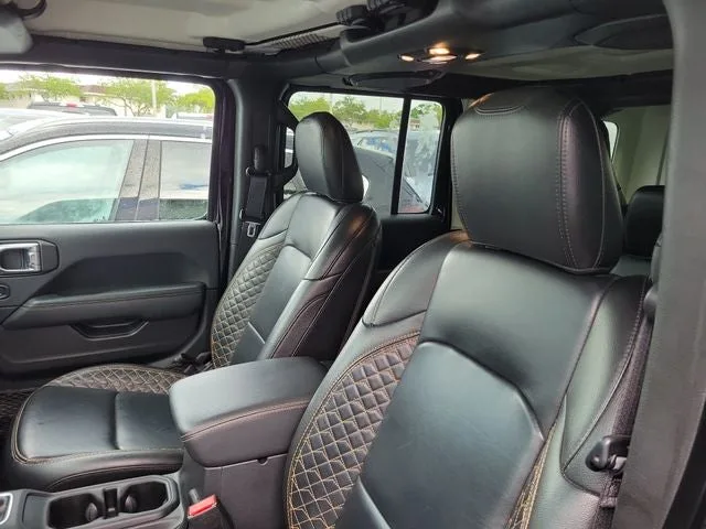 2022 Jeep Wrangler Unlimited Sahara High Altitude photo 12