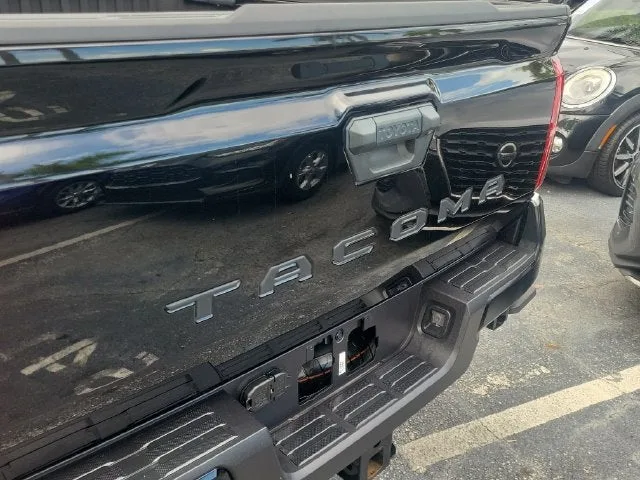 2024 Toyota Tacoma TRD Sport photo 5