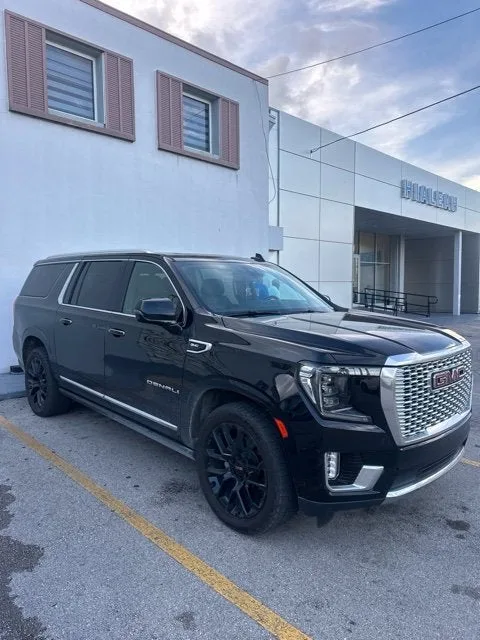 2022 GMC Yukon XL Denali photo 5