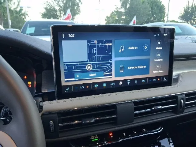 2024 Lincoln Corsair Premiere photo 18