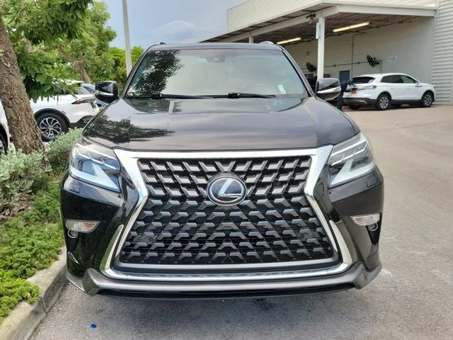 2021 Lexus GX 460 photo 2