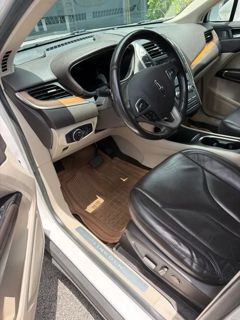 2019 Lincoln MKC Select photo 3