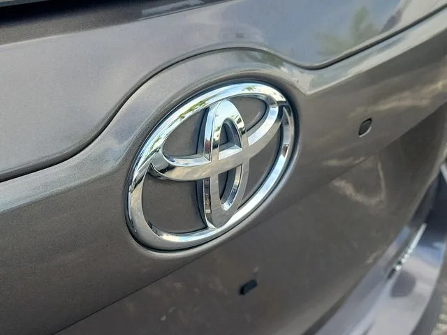 2017 Toyota Highlander Limited Platinum photo 5