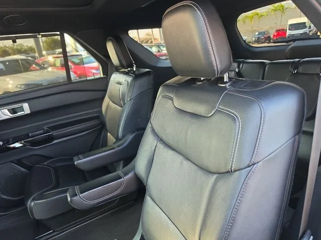 2023 Ford Explorer ST photo 8