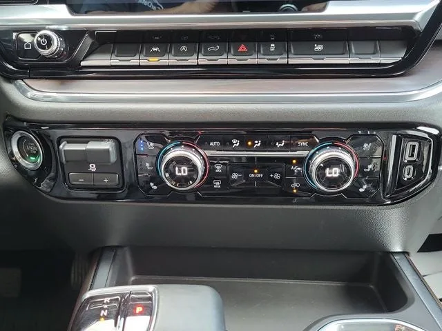 2023 GMC Sierra 1500 SLT photo 27