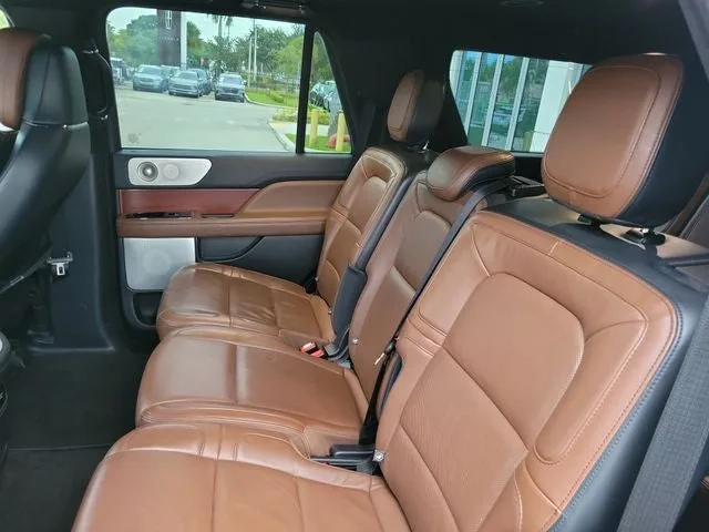 2022 Lincoln Navigator Reserve photo 13