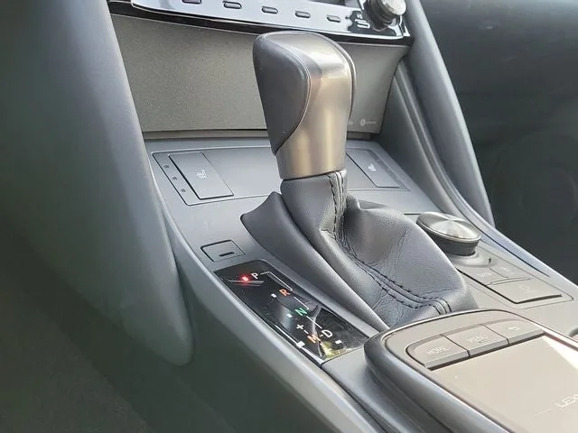 2024 Lexus IS 350 F SPORT Design photo 29