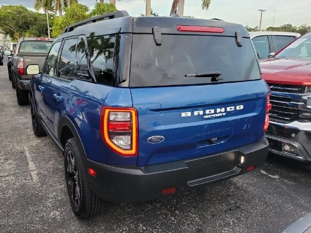 2023 Ford Bronco Sport Outer Banks photo 4