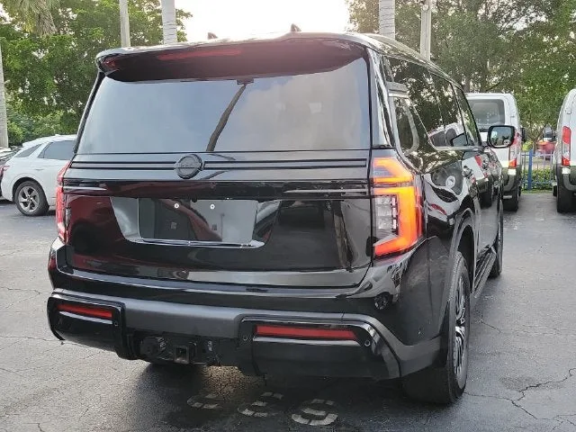2025 Nissan Armada SL photo 4