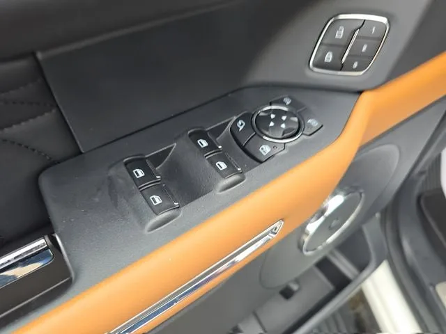 2024 Ford Expedition Platinum photo 18