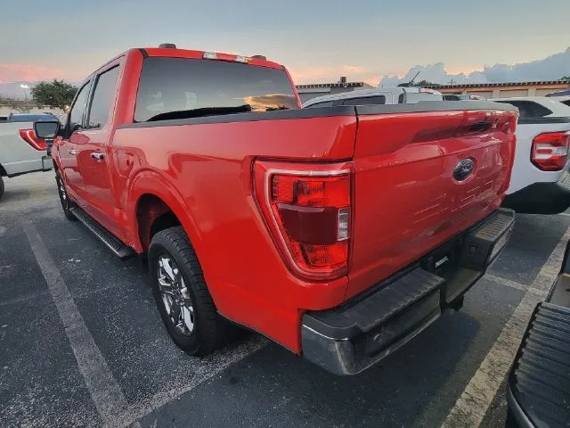 2021 Ford F-150 XLT photo 4