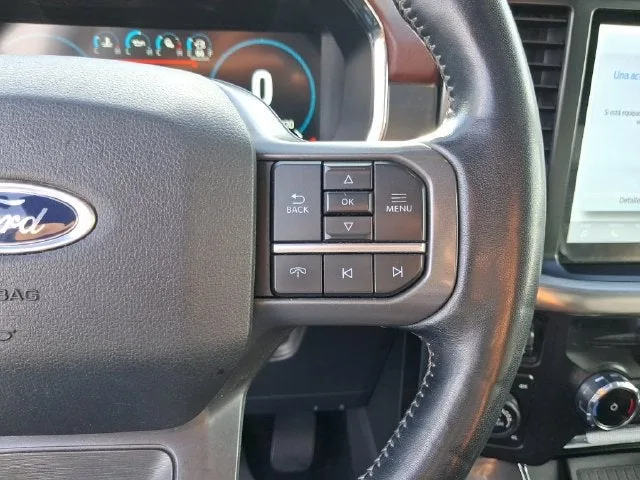 2022 Ford F-150 Lariat photo 19