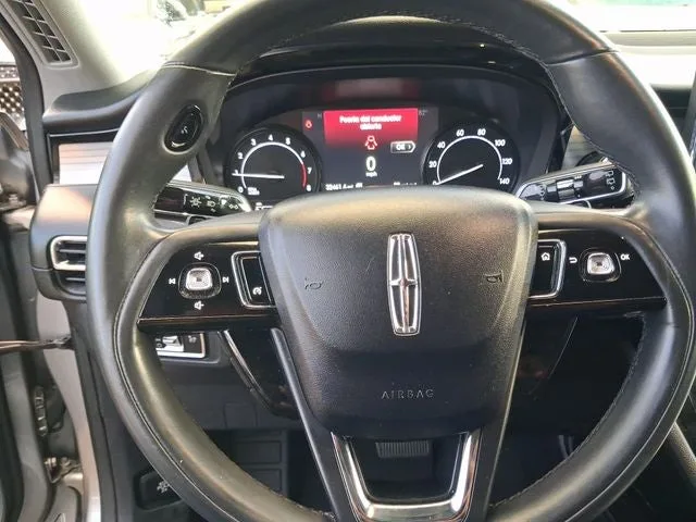 2021 Lincoln Corsair Standard photo 14