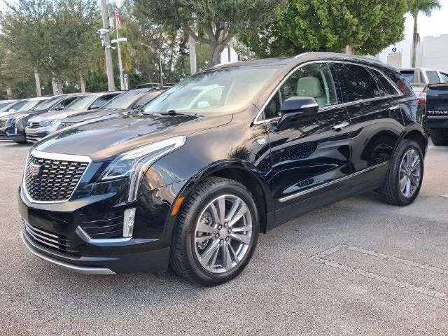2024 Cadillac XT5 Premium Luxury photo 2