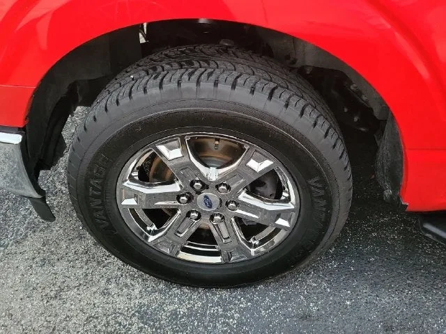 2021 Ford F-150 XLT photo 9