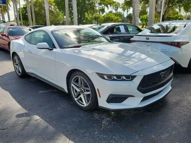 2024 Ford Mustang EcoBoost photo 2