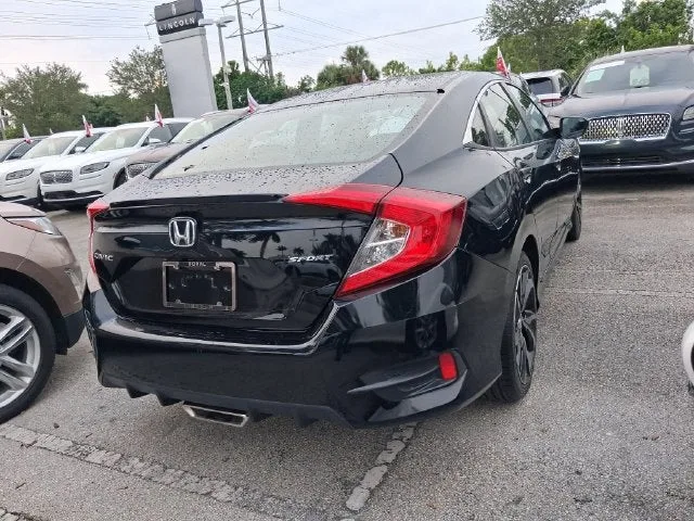 2019 Honda Civic Sport photo 4