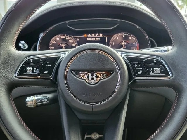 2023 Bentley Flying Spur Mulliner W12 photo 19