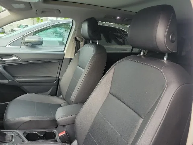 2020 Volkswagen Tiguan 2.0T SE photo 9