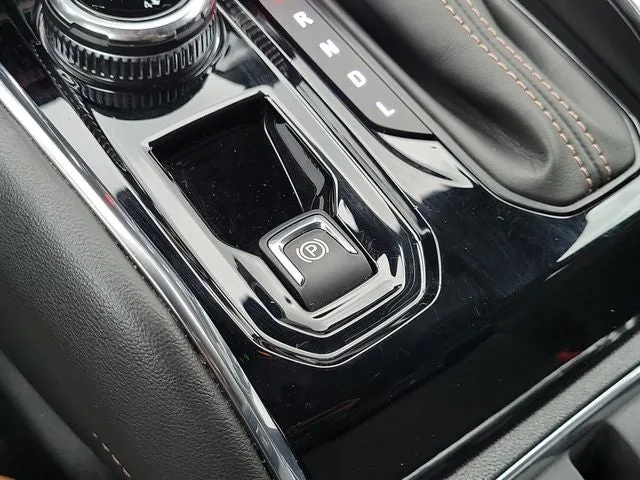 2023 GMC Canyon AT4 photo 28