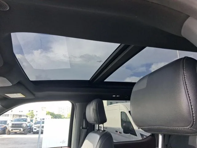 2022 Ford F-150 Lariat photo 13