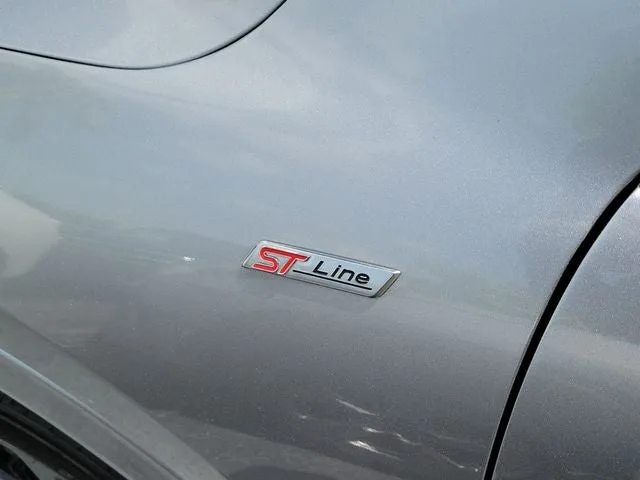 2024 Ford Escape ST-Line photo 6