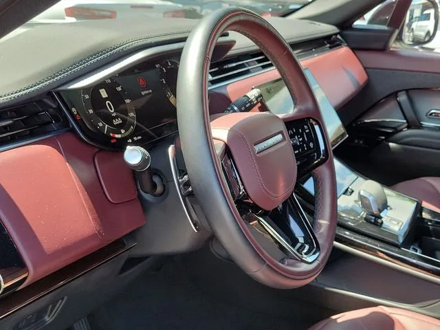 2025 Land Rover Range Rover Sport Dynamic SE photo 10