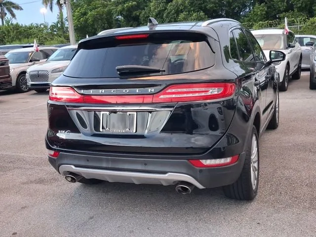 2019 Lincoln MKC Standard photo 4