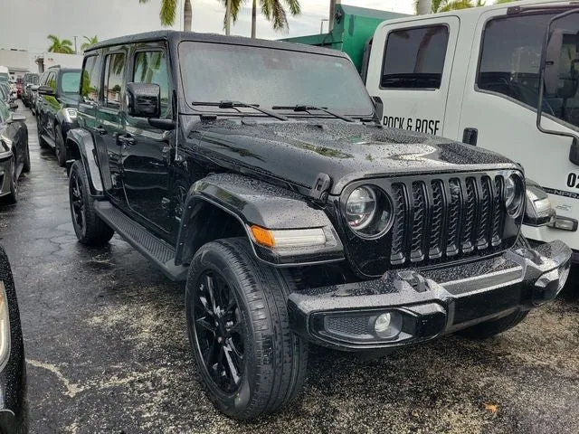 2022 Jeep Wrangler Unlimited Sahara High Altitude photo 3