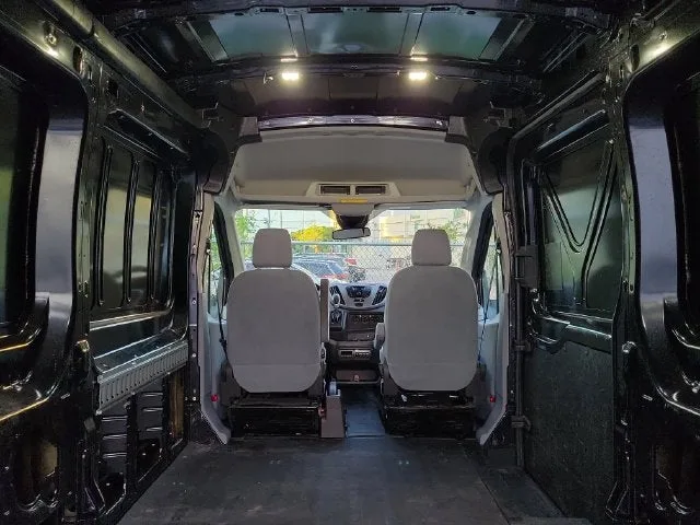 2015 Ford Transit-250 Base photo 8