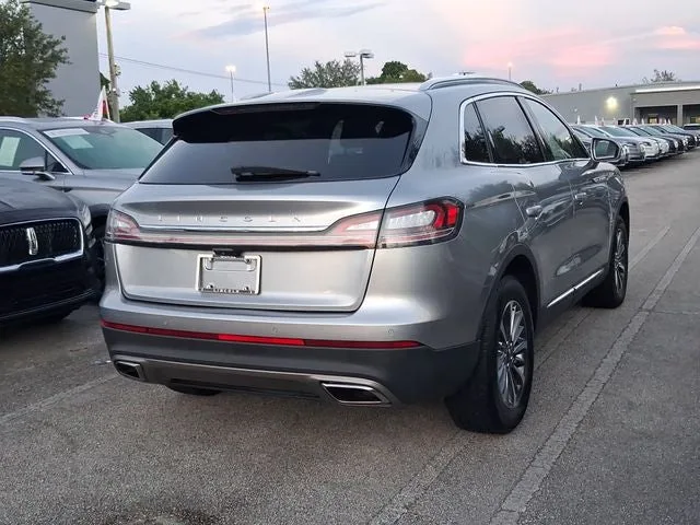 2023 Lincoln Nautilus Standard photo 4