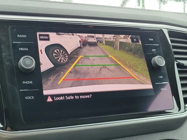 2019 Volkswagen Atlas 3.6L V6 SEL R-Line R-Line photo 26