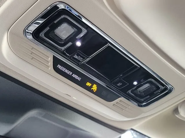 2024 Lincoln Corsair Premiere photo 30