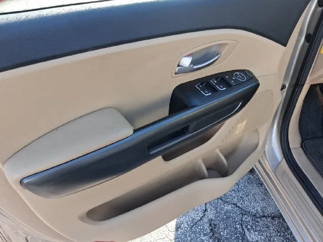 2015 Kia Sedona LX photo 11