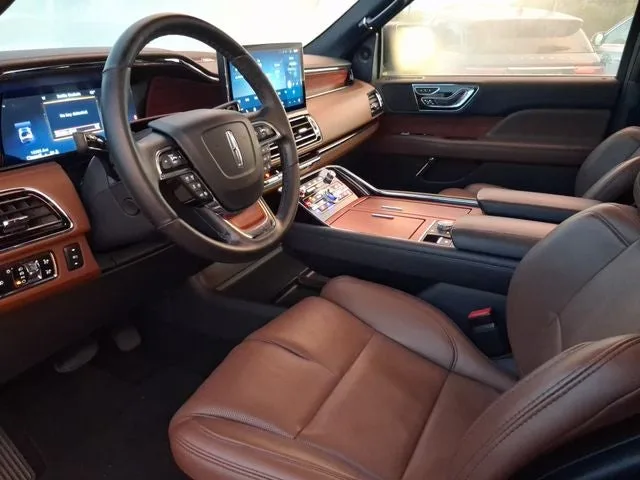 2024 Lincoln Navigator Reserve photo 11