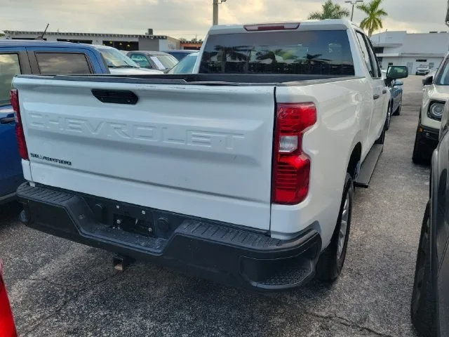 2020 Chevrolet Silverado 1500 WT photo 3