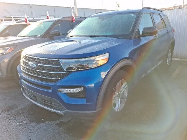 2021 Ford Explorer XLT photo 3