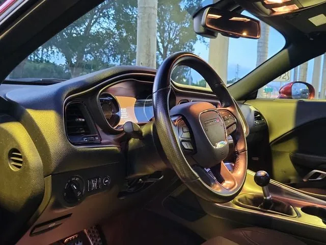 2018 Dodge Challenger R/T photo 10