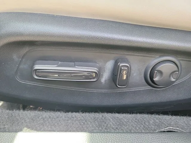 2023 Honda Accord Hybrid EX-L photo 12