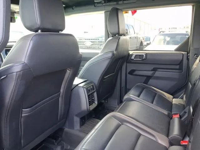 2025 Ford Bronco Outer Banks photo 5