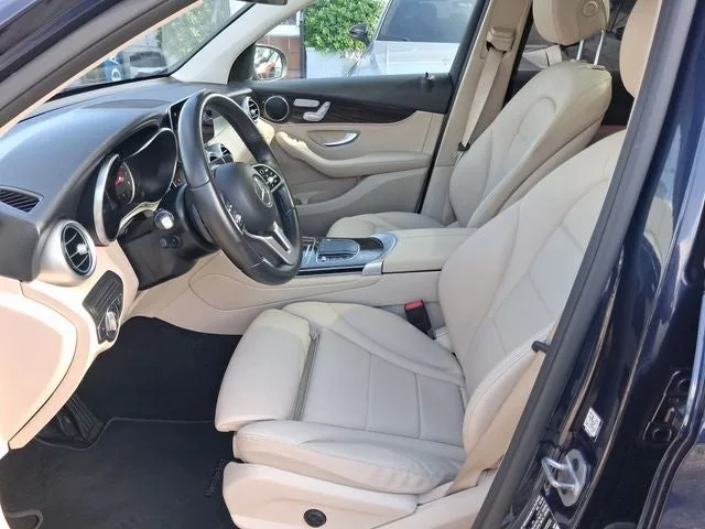 2022 Mercedes-Benz GLC GLC 300 photo 12