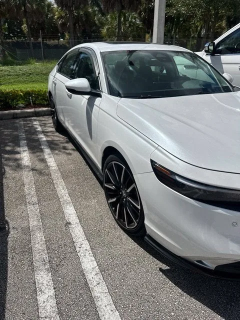 2024 Honda Accord Hybrid Touring photo 11