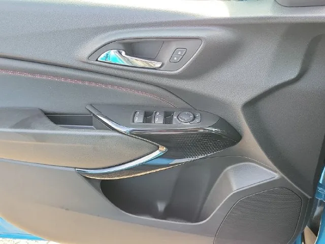 2025 Chevrolet Trax 2RS photo 16