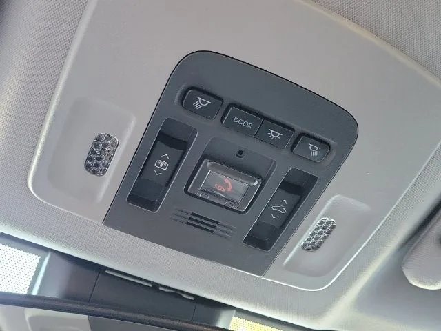 2024 Toyota Camry XSE V6 photo 30