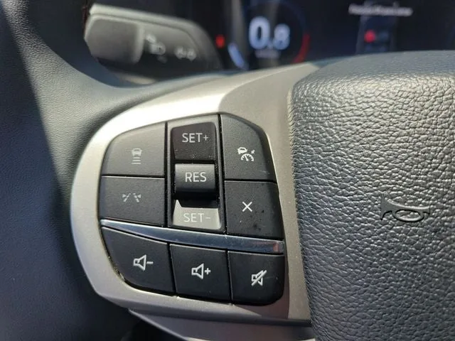 2025 Ford Explorer Active photo 21
