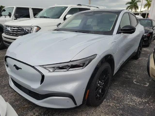 2023 Ford Mustang Mach-E Premium photo 32