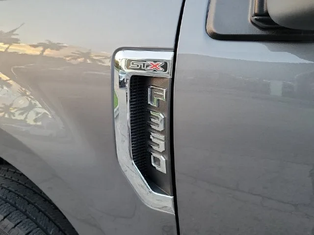 2022 Ford F-350SD XL photo 9