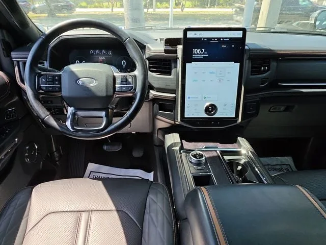 2024 Ford Expedition Max Platinum photo 16