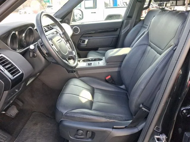 2020 Land Rover Discovery SE photo 11