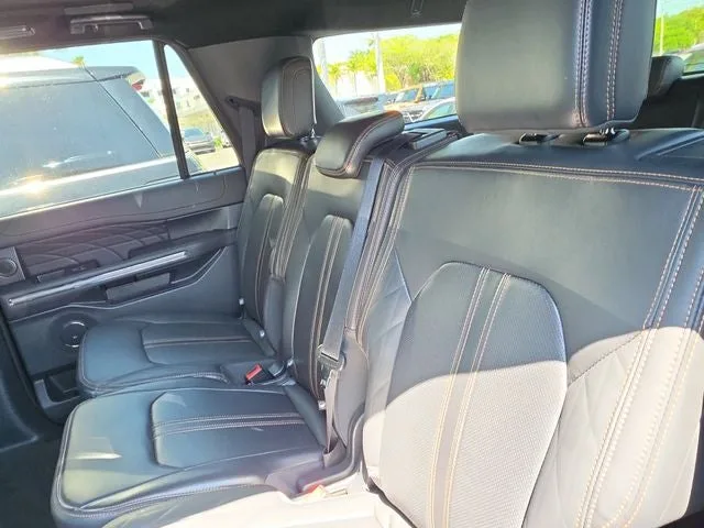 2024 Ford Expedition Max Platinum photo 12